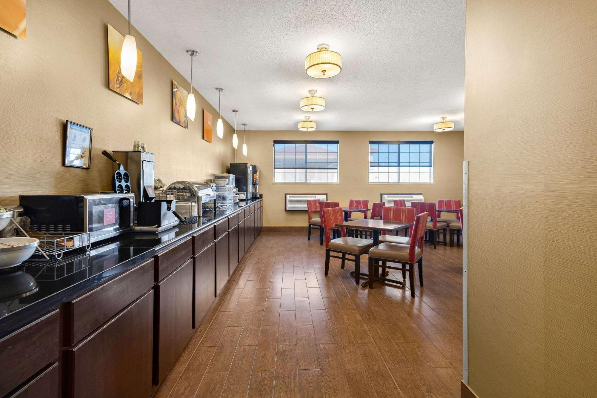 Comfort Inn Near Ouabache State Park Bluffton Экстерьер фото